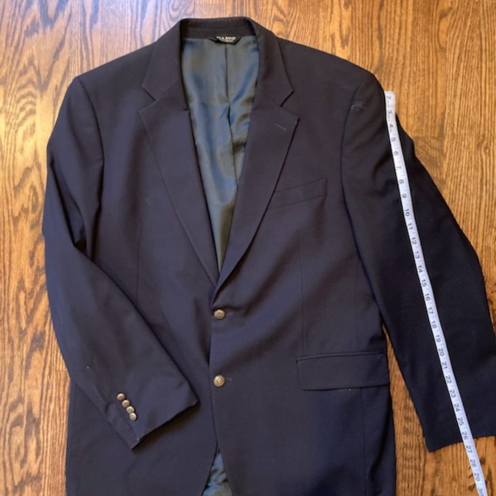 JoS A Banks Navy men's sport coat, 44L, sleeve length 36"